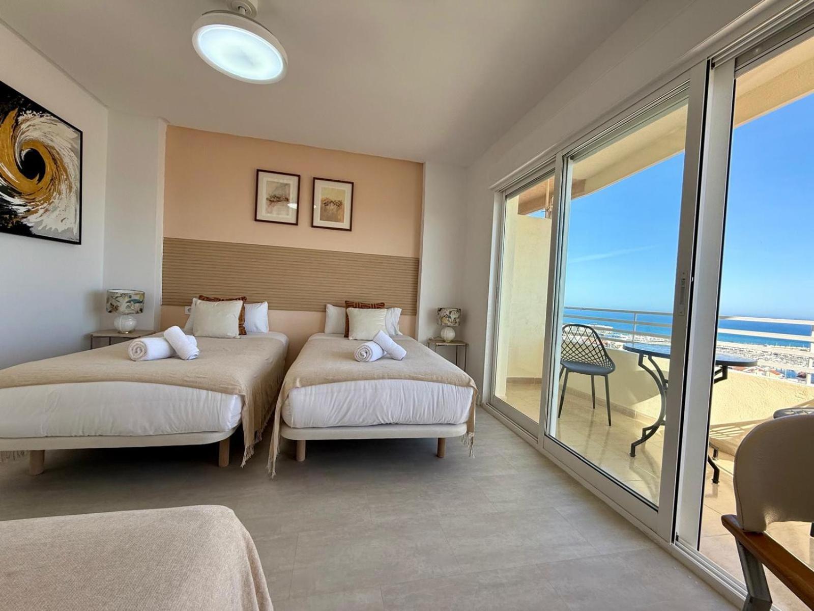 Riscal 19 By United Renters Apartament *