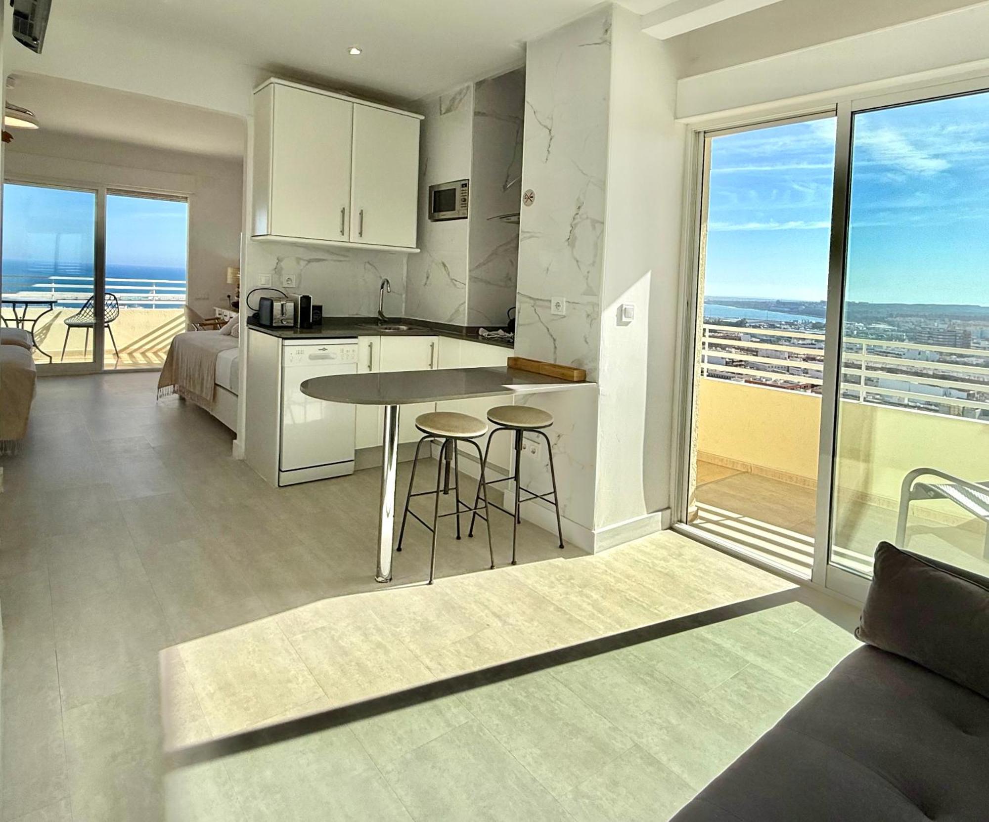 Riscal 19 By United Renters Apartament *